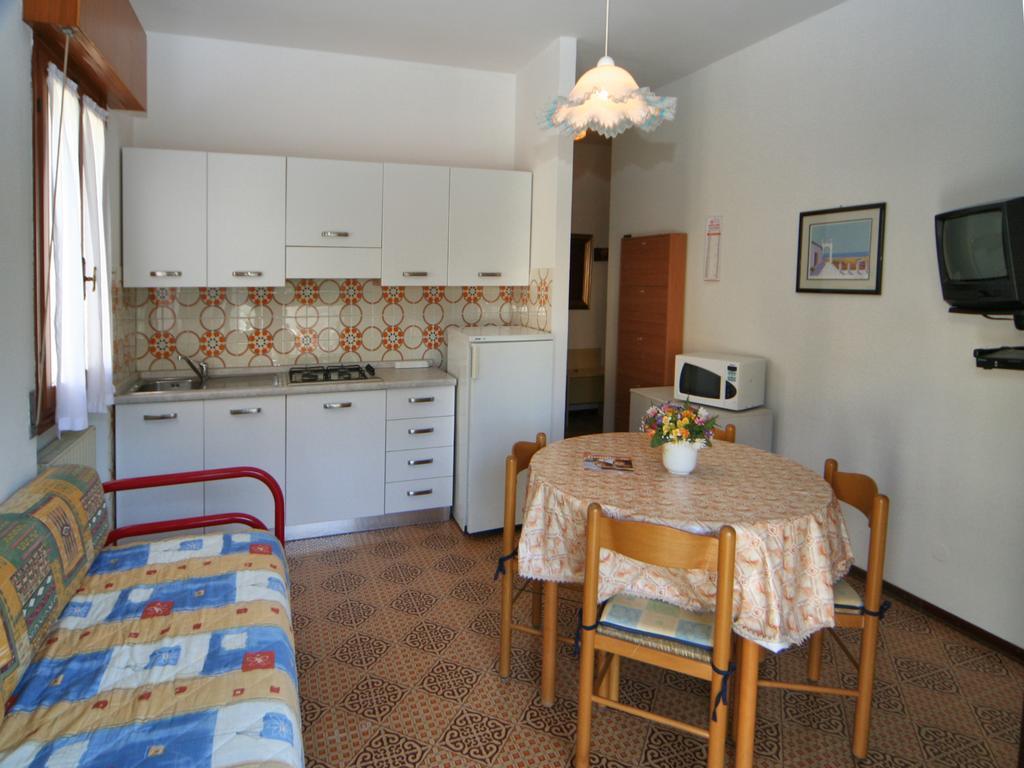 Maria Apartment Линяно Сабиадоро Екстериор снимка
